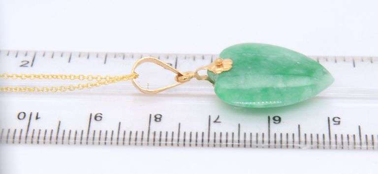 Fantastic 18kt Heart Shaped Green Jade Pendant on Chain