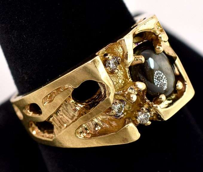 Charming Brown Sapphire and Diamond Men's Ring in 14K Yellow Gold