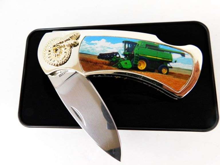 John Deere Single Blade Pocketknife in Metal Case