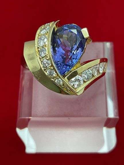 CERTIFIED BRAND NEW 14K GOLD DIAMOND AND TANZANITE RING