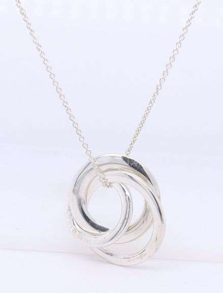 Tiffany & Co Triple Interlocking Circle Necklace