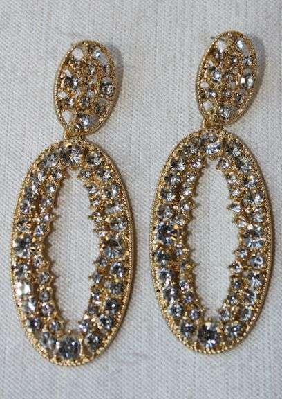 A Very Sexy  Fashion  Design Earrings