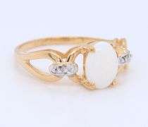 10KT Yellow Gold White Opal Color Ring