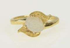 14K Yellow Gold Natural Opal Oval Ornate Bypass Vintage Ring