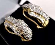 Sparkling Diamond Dangle Earrings in Yellow Gold