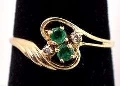 Adorable Emerald and Diamond Ring in Yellow Gold