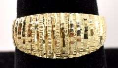 Beautiful Band Ring in 14K Yellow Gold