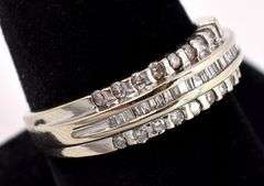 Stunning Diamond Ring in 14K White Gold