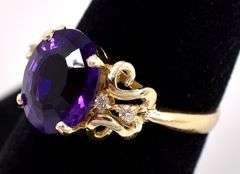 Distinguished Amethyst Gem Ring in 14K Yellow Gold