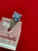LADIES BRAND NEW 14K WHITE GOLD DIAMOND AND SAPPHIRE RING