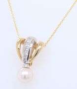 Powerful Yellow Gold Princess Cut Diamond and Pearl Drop Slider Pendant on Chain
