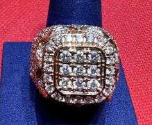 MAGNIFICENT MENS 14K  ROSE DIAMOND RING.