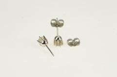 14K White Gold 0.43 Ctw Diamond Solitaire Vintage Stud Earrings