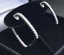 GORGEOUS 14K WHITE GOLD RECTANGULAR DIAMOND HOOP EARRINGS