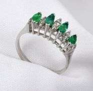 Lovely 14K WG Emerald Pyramid Ring