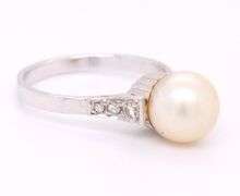 Vintage White Gold 8.5mm Pearl and Diamond Ring