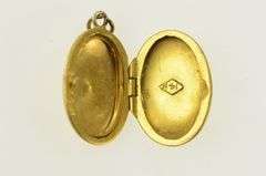 14K Yellow Gold Oval Engraved Pattern Photo Picture Locket Pendant