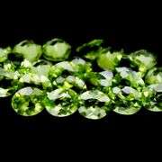 Apple green 25pc 9.35ct Peridot set