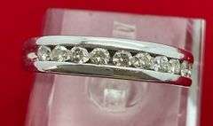 MEN'S 14K WHITE GOLD AND DIAMOND BAND