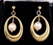 Elegnat Pearl Dangle Earrings in 14K Yellow Gold