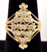 Beautiful Vintage Diamond Ring in 14K Yellow Gold