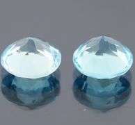 Heavy 9.50ct vivid sky blue Topaz set