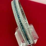 CERTIFIED BRAND NEW 14K WHITE GOLD AND DIAMOND BANGLE BRACELET