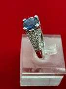 LADIES BRAND NEW 14K WHITE GOLD DIAMOND AND SAPPHIRE RING