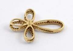 Nicely Styled Modern Diamond Cross