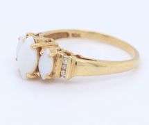 10KT Yellow Gold Opal Color Stones Ring