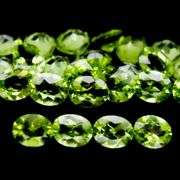 Apple green 25pc 9.35ct Peridot set