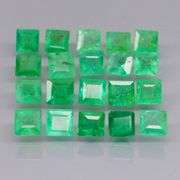 Vivid! Top green 2.40ct Colombian Emerald set