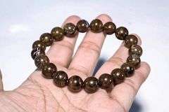 Fashionable 140ct Koroit Boulder Opal bracelet