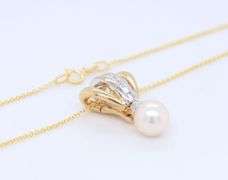 Powerful Yellow Gold Princess Cut Diamond and Pearl Drop Slider Pendant on Chain