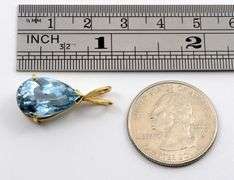 Lovely Pear Shaped Aquamarine Pendant