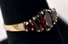 Pretty 14K Yellow Gold Red Garnet Ring
