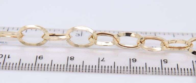 Elegant Yellow Gold oval Link Chain Necklace
