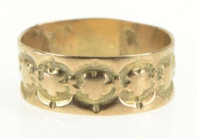 10K Yellow Gold Victorian Ornate Floral Pattern Wedding Band Ring