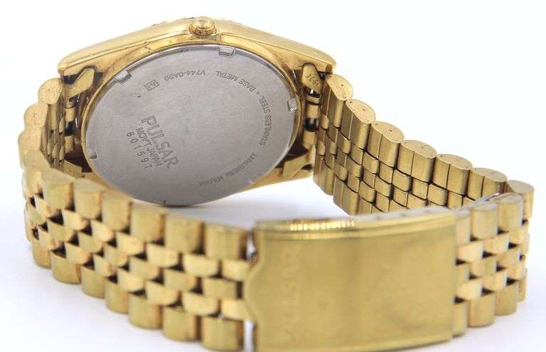 Pulsar Day Date Presidential Quartz 2 Tone Watch
