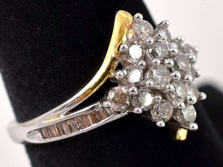 Ravishing Two-Tone Gold Diamond Ring