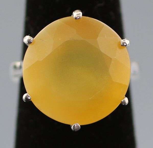 Glowing 36.28ct untreated Fire Opal ring
