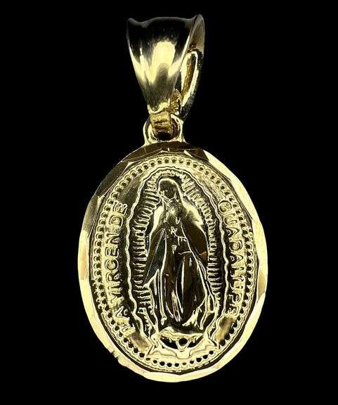 Amazing Virgin Guadelupe Mother Mary Fine Detailed 14 Kt Gold Plated Pendant