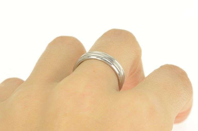 Platinum 5.0mm Grooved Simple Wedding Band Ring