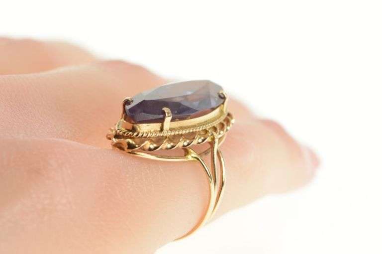 10K Yellow Gold Oval Marquise Amethyst Ornate Cocktail Ring