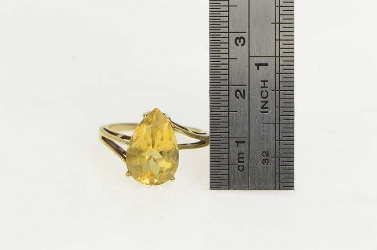 10K Yellow Gold Pear Citrine Solitaire Bypass Cocktail Ring