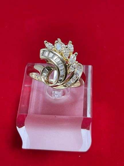 CERTIFIED BRAND NEW LADIES 14K YELLOW GOLD AND DIAMOND RING
