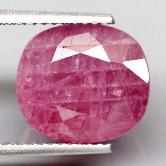Rich violet red 6.19ct Winza Ruby