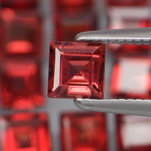 Lovely 8.20ct square cut cherry red Garnet set