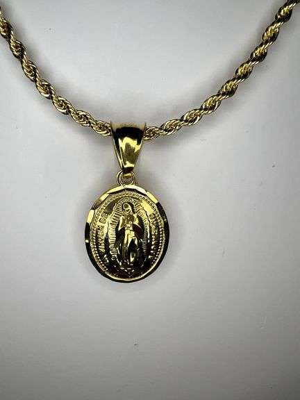Amazing Virgin Guadelupe Mother Mary Fine Detailed 14 Kt Gold Plated Pendant