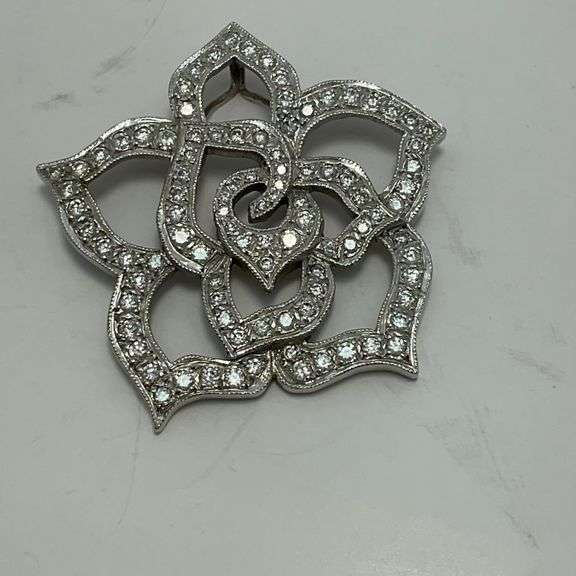 CERTIFIED 14K WHITE GOLD AND DIAMOND PENDANT